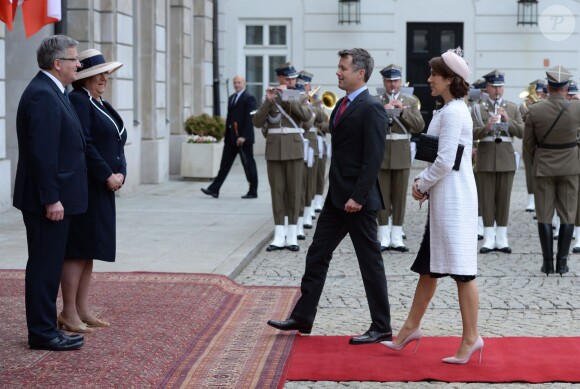 Le prince Frederik et la princesse Mary de Danemark ont débuté le 12 mai 2014 à Varsovie une visite de deux jours en Pologne, reçus par le président Bronislaw Komorowski et son épouse Anna.