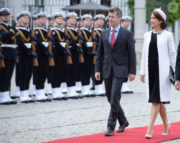 Le prince Frederik et la princesse Mary de Danemark ont débuté le 12 mai 2014 à Varsovie une visite de deux jours en Pologne, reçus par le président Bronislaw Komorowski et son épouse Anna.