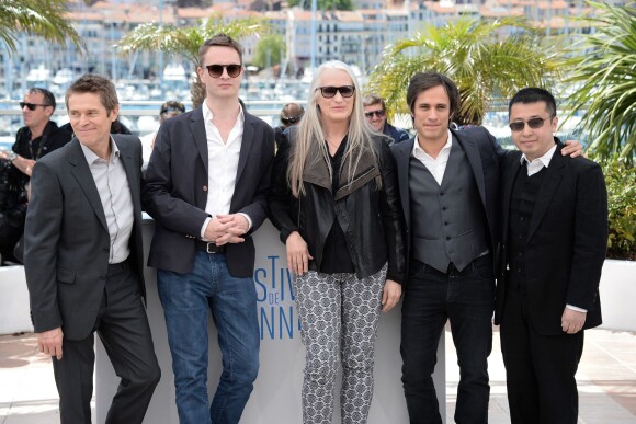 Willem Dafoe, Nicolas Winding Refn, la présidente Jane Campion, Gael Garcia Bernal, Zhangke Jia lors du photocall du jury du Festival de Cannes du 14 mai 2014