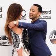  Christine Teigen et John Legend sur le tapis rouge des Billboard Music Awards &agrave; Las Vegas, le 18 mai 2014. 