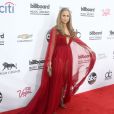 Jennifer Lopez sur le tapis rouge des Billboard Music Awards à Las Vegas, le 18 mai 2014.