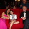 Salma Hayek, son mari François-Henri Pinault et leur fille Valentina lors de l'hommage au cinéma d'animation lors du 67e festival du film de Cannes, le 17 mai 2014.