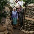  Elizabeth II visite le jardin du Conseil de Birmingham au Chelsea Flower Show le 19 mai 2014 