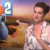 Anne Hathaway - Vidéo du journaliste Joe Michalczuk de Sky News qui a compilé des messages des stars interviewées pour souhaiter un beau mariage à sa femme Jenny - mai 2014