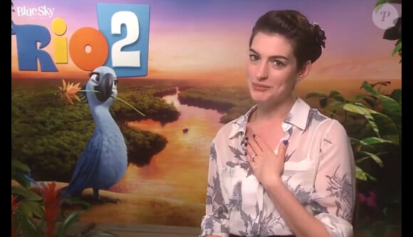 Anne Hathaway - Vidéo du journaliste Joe Michalczuk de Sky News qui a compilé des messages des stars interviewées pour souhaiter un beau mariage à sa femme Jenny - mai 2014
