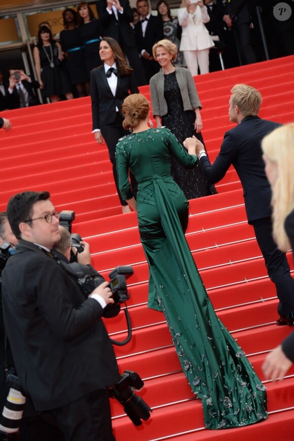 Léa Seydoux lors de la montée des marches du film Saint-Laurent à l'occasion du 67e Festival de Cannes, le 17 mai 2014.