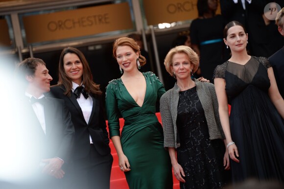 Bertrand Bonello, Aurélie Filippetti, Léa Seydoux, Amira Casar lors de la montée des marches du film Saint-Laurent à l'occasion du 67e Festival de Cannes, le 17 mai 2014.