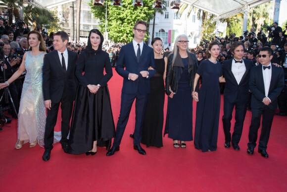 Carole Bouquet, Willem Dafoe, Leila Hatami, Nicolas Winding Refn, Do-yeon Jeon, Jane Campion, Sofia Coppola, Gaël Garcia Bernal et Jia Zhangke - Montée des marches du film "Pour une poignée de dollars" pour la cérémonie de clôture du 67e Festival du film de Cannes le 24 mai 2014