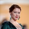 Festival de Cannes 2014 : Léa Seydoux, furieusement décolletée pour la présentation de Saint Laurent
