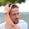 Festival de Cannes 2014 : Ryan Gosling n'a peut-être pas convaincu tout le monde avec sa première réalisation, son statut de sex symbol est intact