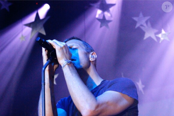 Chris Martin, leader de Coldplay, en concert au Casino de Paris le 28 mai 2014.