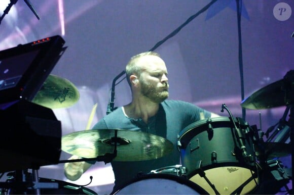 Will Champion - Coldplay en concert au Casino de Paris le 28 mai 2014.