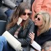 Michèle Laroque et sa fille Oriane à Roland-Garros lors du cinquième jour des Internationaux de France à Paris le 29 mai 2014