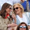 L'actrice Elsa Zylberstein et Sylvie Vartan   au tournoi de Roland-Garros à Paris, le 1er juin 2014.  
