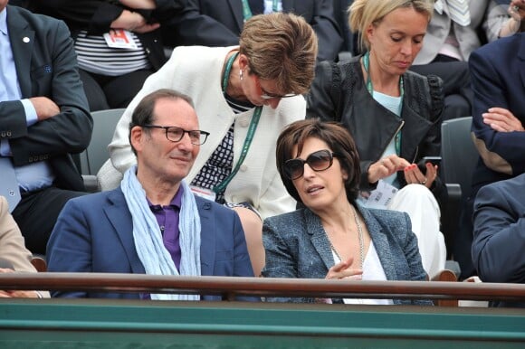 Ruth Elkrief et son mari Claude Czechowski au tournoi de Roland-Garros à Paris, le 1er juin 2014. 