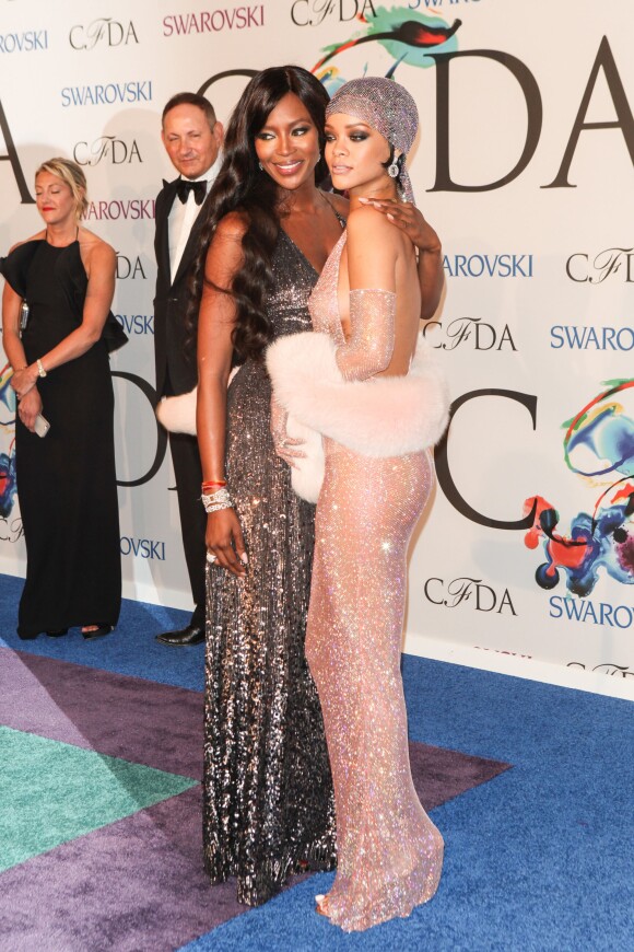 Naomi Campbell et Rihanna assistent aux CFDA Fashion Awards à l'Alice Tully Hall, au Lincoln Center. New York, le 2 juin 2014.