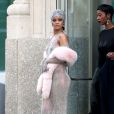Rihanna et Melissa Forde se rendent au Lincoln Center pour assister aux CFDA Fashion Awards. New York, le 2 juin 2014.
