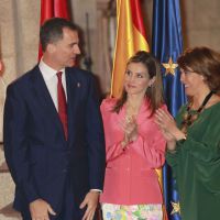Letizia d'Espagne, bientôt reine, boit les paroles de son roi de coeur, Felipe