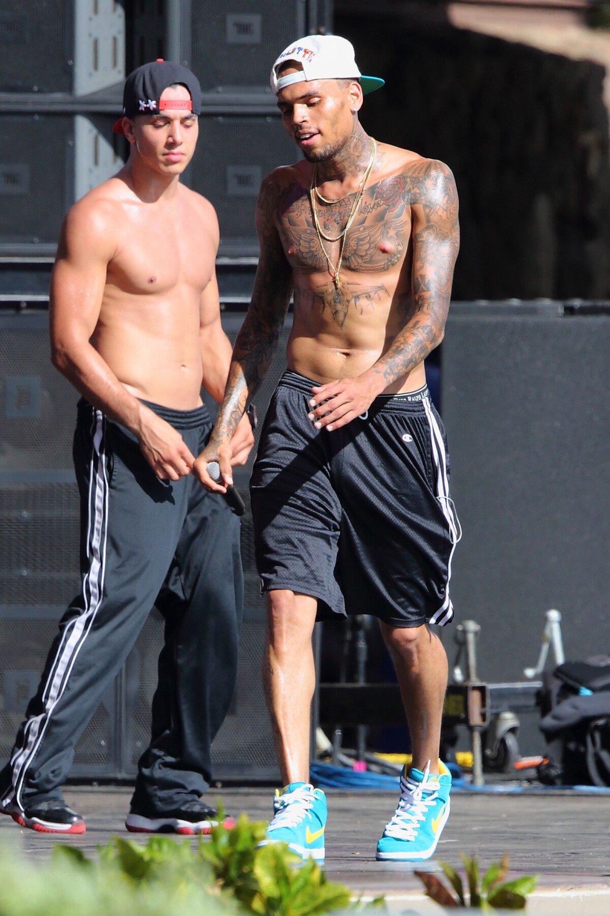 Photo : Chris Brown à Waikiki, Hawaï. Août 2013. - Purepeople