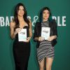 Kendall et Kylie Jenner présentent leur nouveau livre "Rebels: City Of Indra" à la boutique Barnes & Noble à New York, le 4 juin 2014.