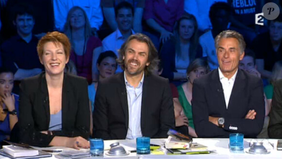 Natacha Polony, Aymeric Caron et Gérard Holtz dans On n'est pas couché, le samedi 24 mai 2014.