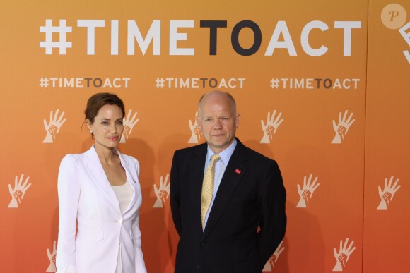 Angelina Jolie lors de l'ouverture sur le Sommet contre les violences sexuelles en zone de conflits le 10 juin 2014 à Londres.