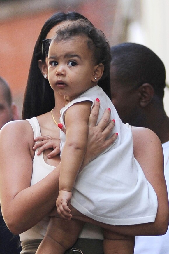 Kim Kardashian et sa petite North quittent le Children's Museum Of Manhattan. New York, le 15 juin 2014.