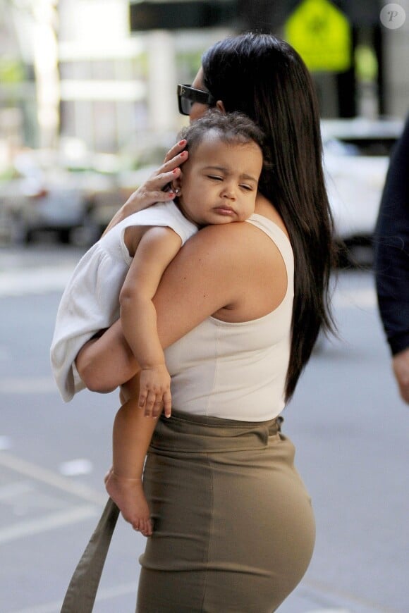 Kim Kardashian et sa fille North West se rendent au Children's Museum Of Manhattan à New York. Le 15 juin 2014.