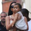 Kim Kardashian et sa fille North West quittent le Children's Museum Of Manhattan à New York. Le 15 juin 2014.