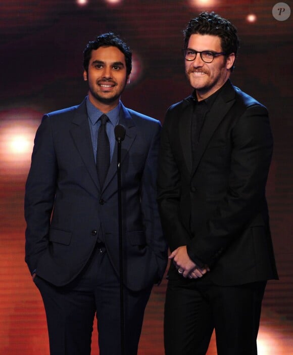 Kunal Nayyar et Adam Pally lors de la 4e édition des Critics' Choice Television Awards au Beverly Hilton Hotel de Beverly Hills, Los Angeles, le 19 juin 2014.