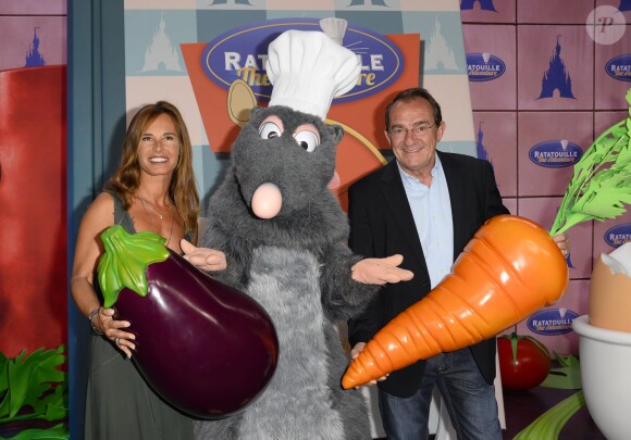 Nathalie Marquay et son mari Jean-Pierre Pernaut assistent en avant-première à l'inauguration de la nouvelle attraction Ratatouille, à Disneyland Paris, à Marne-la-Vallée, le 21 juin 2014.