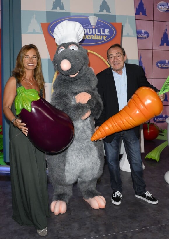 Nathalie Marquay et son mari Jean-Pierre Pernaut assistent en avant-première à l'inauguration de la nouvelle attraction Ratatouille, à Disneyland Paris, à Marne-la-Vallée, le 21 juin 2014.