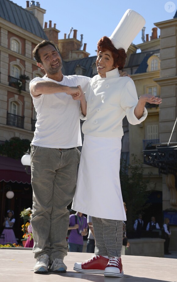 Gilles Lellouche assiste en avant-première à l'inauguration de la nouvelle attraction Ratatouille, à Disneyland Paris, à Marne-la-Vallée, le 21 juin 2014.
