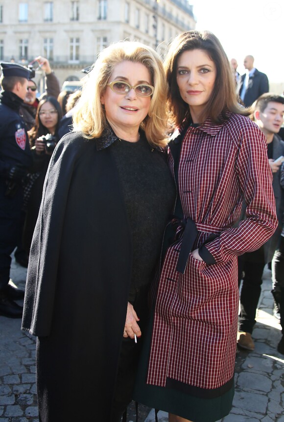 Catherine Deneuve et sa fille Chiara Mastroianni - défilé de mode, collection prêt-à-porter automne-hiver 2014/2015, "Louis Vuitton" à Paris le 5 mars 2014