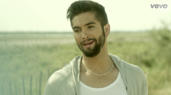 Kendji Girac dans son clip Color Gitano.