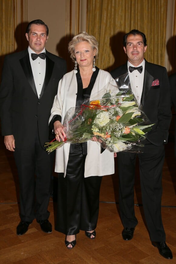 le prince Charles-Philippe d'Orléans, la princesse Béatrice de Bourbon-Siciles et le prince Charles Emmanuel de Bourbon-Parme - XXe Grand Bal des Princes au Cercle de l'Union interalliée à Paris le 24 juin 2014.