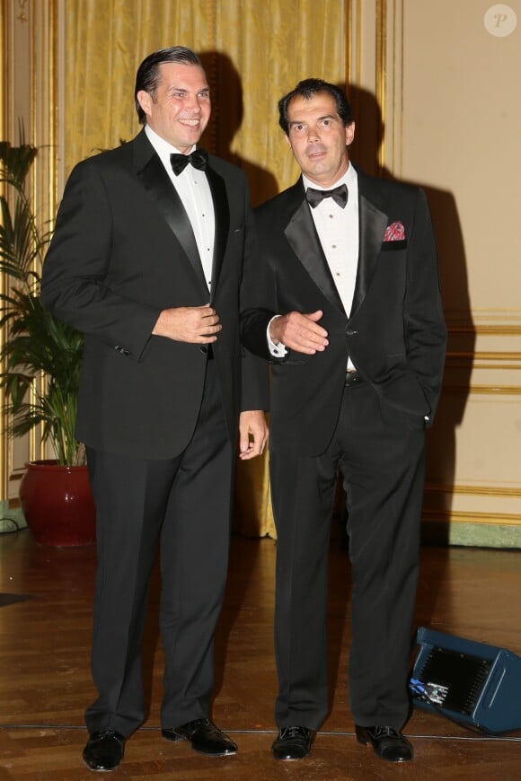 le Prince Charles-Philippe d'Orléans et Le prince Charles-Emmanuel de Bourbon-Parme - XXe Grand Bal des Princes au Cercle de l'Union interalliée à Paris le 24 juin 2014.