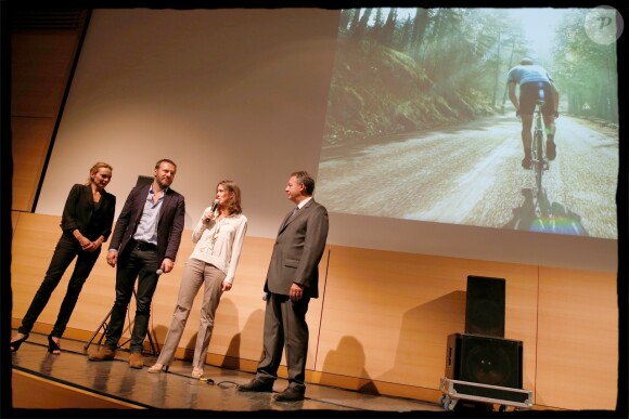 La projection chez le secrétaire d'Etat aux sports du téléfilm La Dernière Echappée sur le cycliste Laurent Fignon, décédé le 31 août 2010 - juin 2014