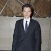 Raphaël Personnaz à l'Espace Vendôme pour le défilé homme Cerruti printemps-été 2015. Paris, le 27 juin 2014.
