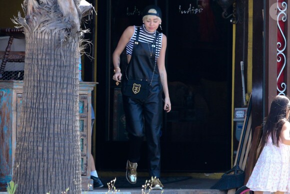 Miley Cyrus dans les rues de Los Angeles, le 25 juin 2014.