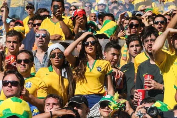Bruna Marquezine, petite amie de Neymar, assiste au match Brésil contre Chili à Belo Horizonte city, le 28 juin 2014