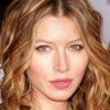 Jessica Biel affiche une chevelure lumineuse grâce à un savant jeu de mèches blondes