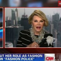 Joan Rivers (Fashion Police) : Agacée, elle se fait la malle en direct a la télé