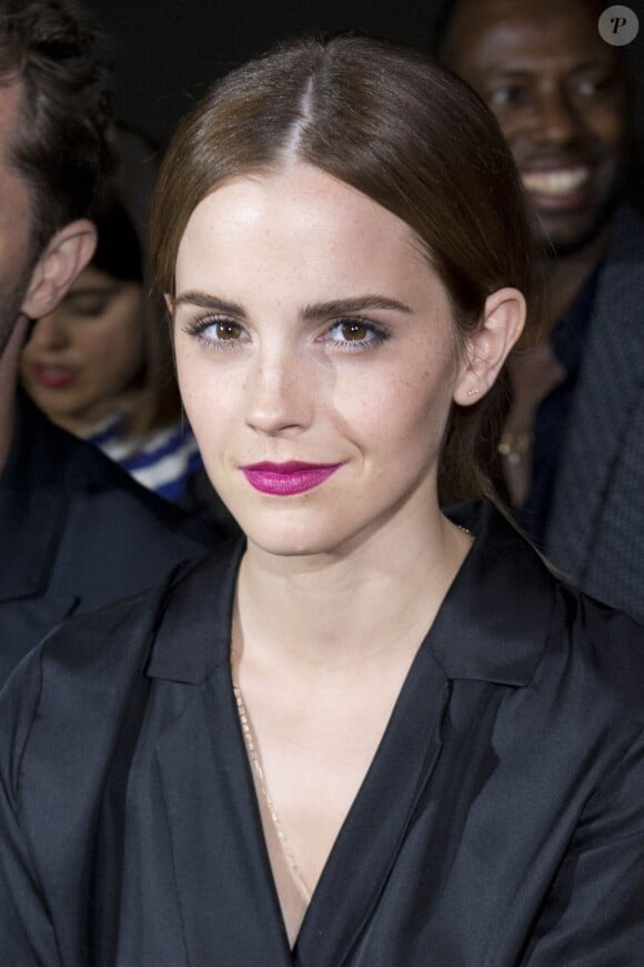 Emma Watson - People au défilé de mode, collection Haute-Couture automne-hiver 2014/2015 "Giambattista Valli" à Paris. Le 7 juillet 2014.