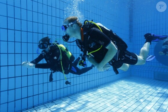 Le prince William en plongée avec le British Sub-Aqua Club (BSAC) à Londres le 9 juillet 2014 pour ses débuts comme président d'honneur du club.