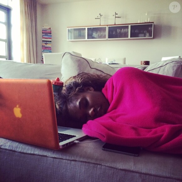 Serena Williams, malade sous une couverture rose, photo publiée sur son compte Instagram le 2 juillet 2014