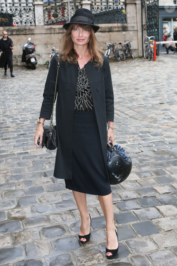 Axelle Laffont arrive au Palais des Beaux-Arts pour assister au défilé haute couture Zuhair Murad automne-hiver 2014-2015. Paris, le 10 juillet 2014.
