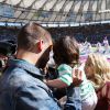 La chanteuse Shakira et son compagnon Gerard Piqué - La chanteuse Shakira, son compagnon Gerard Piqué et leur fils Milan lors de la finale de la coupe du monde de la FIFA 2014 Allemagne-Argentine à Rio de Janeiro, le 13 juillet 2014.