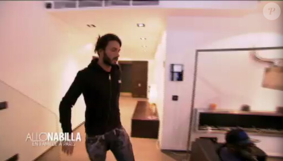 Nabilla et Thomas se disputent dans Allô Nabilla 2, sur NRJ 12, le lundi 14 juillet 2014