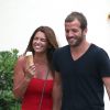 Rafael van der Vaart et sa petite amie Sabia Engizek mangent une glace en se promenant sur le port à Saint-Tropez, le 16 juillet 2014.